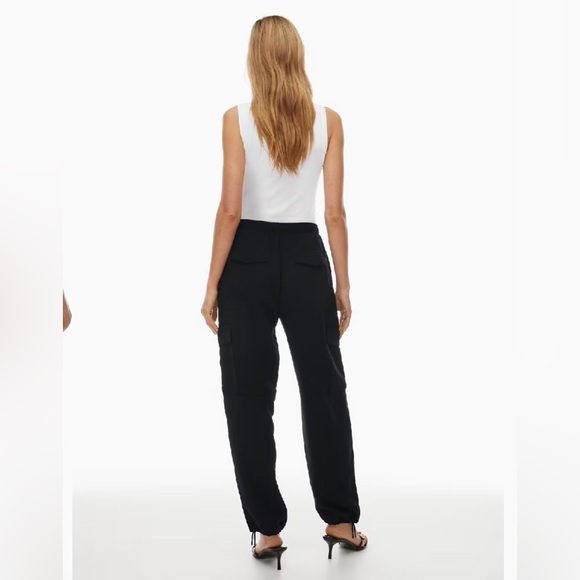 Aritzia Mercy Cargo High-waisted Relaxed Japanese Crepe Dressed Casual Pant - Picture 4 of 14